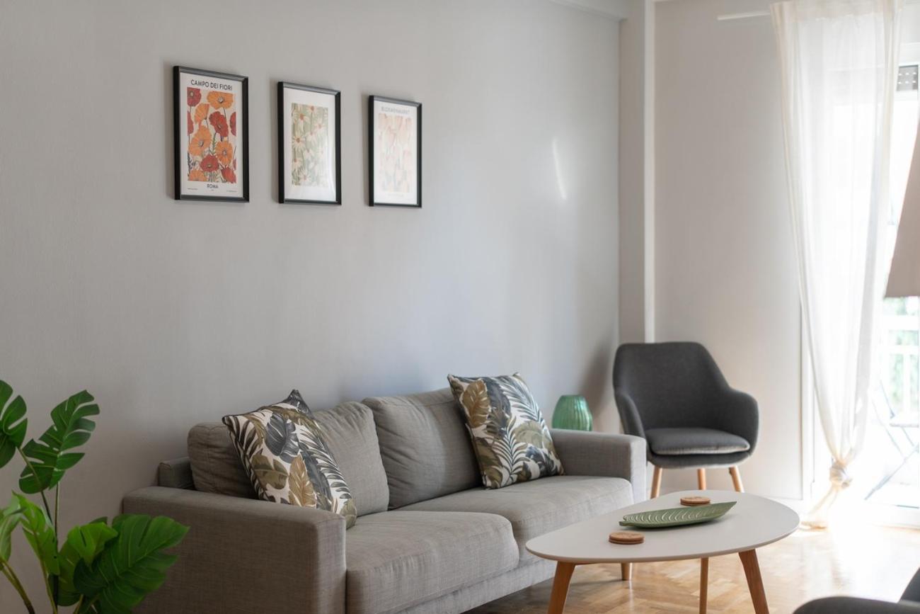 Apartment Liv - Contemporary In