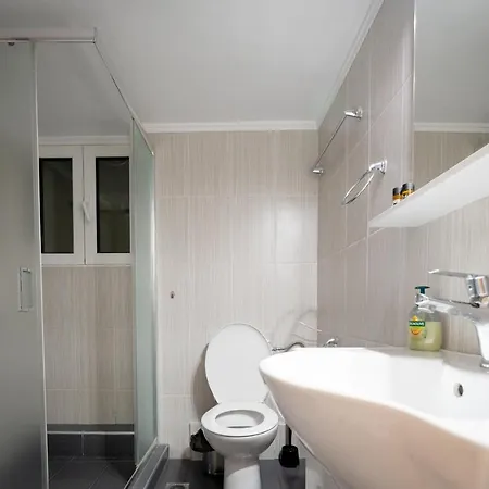 Liv - Contemporary Apartment In Athens Exterior photo